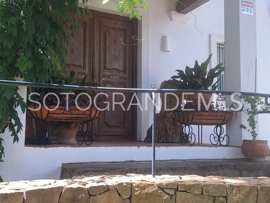 Villa in Zona C with 4 bedrooms | Sotobeach Real Estate