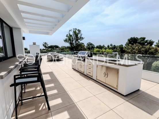 Se vende villa de 7 dormitorios en Reyes y Reinas, Sotogrande Costa | Sotobeach Real Estate