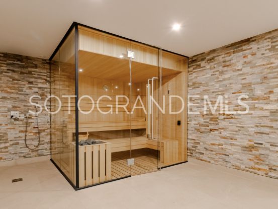 Se vende villa de 7 dormitorios en Reyes y Reinas, Sotogrande Costa | Sotobeach Real Estate