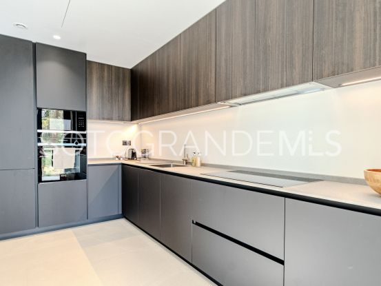 Se vende villa de 7 dormitorios en Reyes y Reinas, Sotogrande Costa | Sotobeach Real Estate