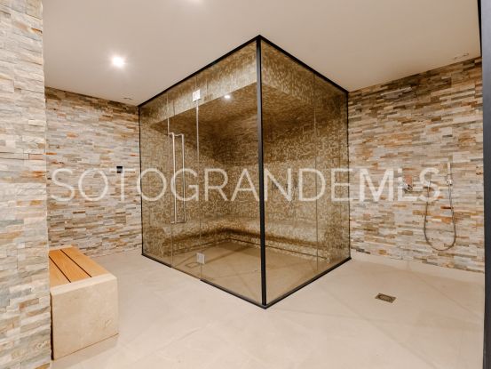 Se vende villa de 7 dormitorios en Reyes y Reinas, Sotogrande Costa | Sotobeach Real Estate