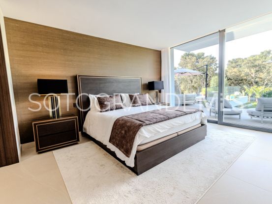Se vende villa de 7 dormitorios en Reyes y Reinas, Sotogrande Costa | Sotobeach Real Estate