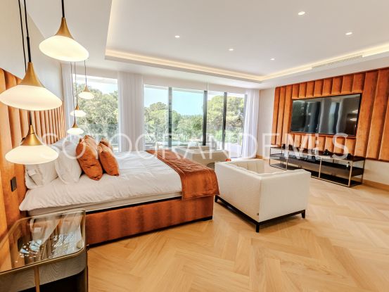 Se vende villa de 7 dormitorios en Reyes y Reinas, Sotogrande Costa | Sotobeach Real Estate
