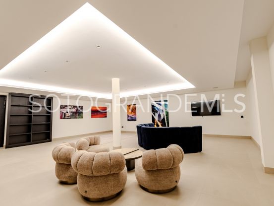 Se vende villa de 7 dormitorios en Reyes y Reinas, Sotogrande Costa | Sotobeach Real Estate