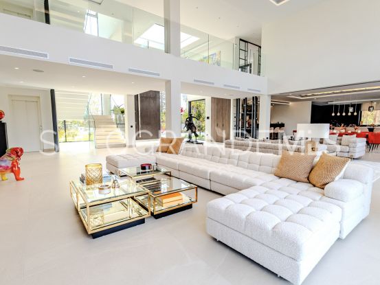 Se vende villa de 7 dormitorios en Reyes y Reinas, Sotogrande Costa | Sotobeach Real Estate