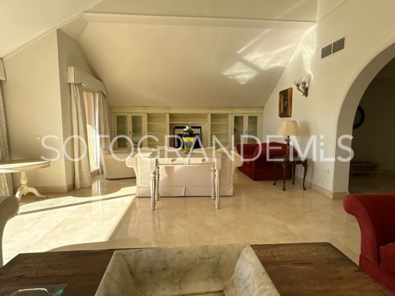 Buy 4 bedrooms penthouse in Sotogrande Puerto Deportivo | Sotobeach Real Estate
