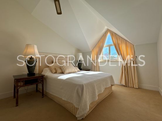 Buy 4 bedrooms penthouse in Sotogrande Puerto Deportivo | Sotobeach Real Estate