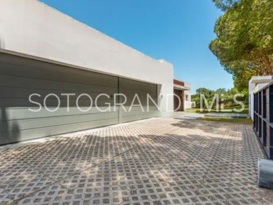 Villa a la venta en Zona D, Sotogrande Alto | Sotobeach Real Estate
