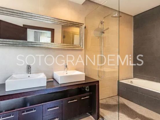 Villa a la venta en Zona D, Sotogrande Alto | Sotobeach Real Estate