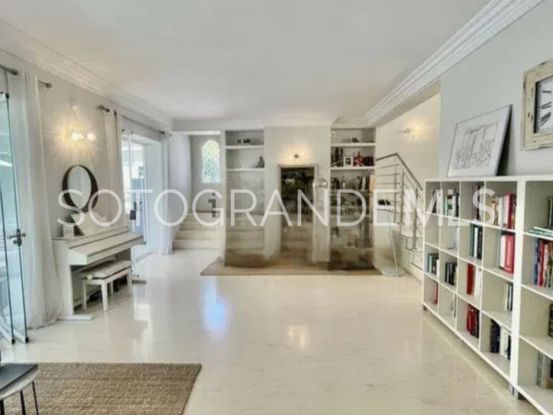 Comprar villa de 7 dormitorios en Zona B, Sotogrande Costa | Sotobeach Real Estate