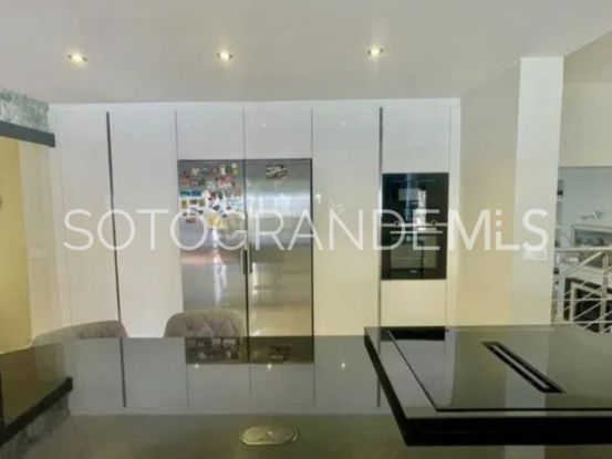 Comprar villa de 7 dormitorios en Zona B, Sotogrande Costa | Sotobeach Real Estate