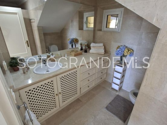 Comprar villa de 3 dormitorios en Zona G, Sotogrande Alto | Sotobeach Real Estate