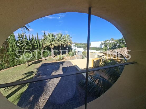 Comprar villa de 3 dormitorios en Zona G, Sotogrande Alto | Sotobeach Real Estate