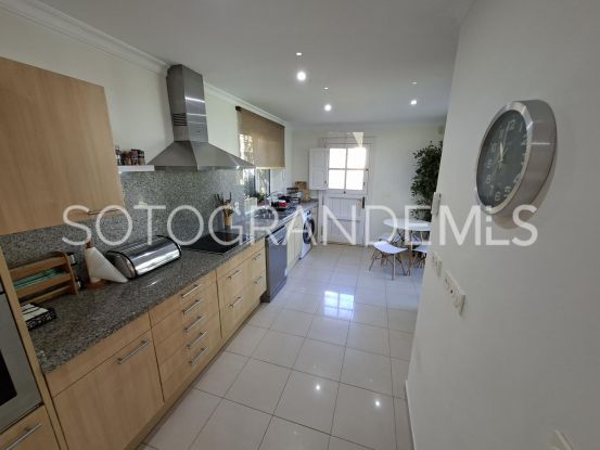 Comprar villa de 3 dormitorios en Zona G, Sotogrande Alto | Sotobeach Real Estate