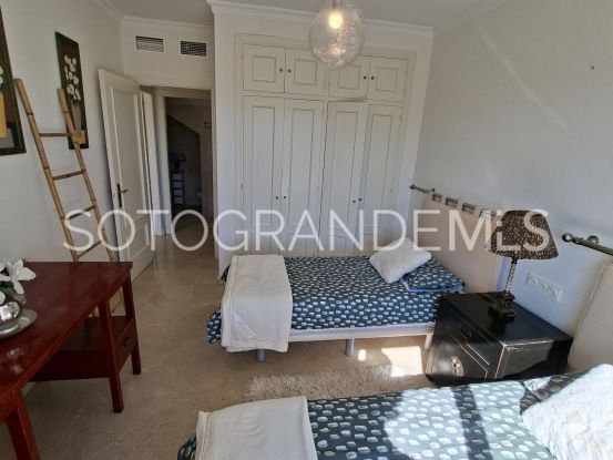 Comprar villa de 3 dormitorios en Zona G, Sotogrande Alto | Sotobeach Real Estate