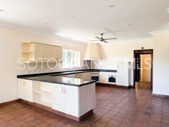 Villa a la venta en Zona F, Sotogrande Alto | Sotobeach Real Estate