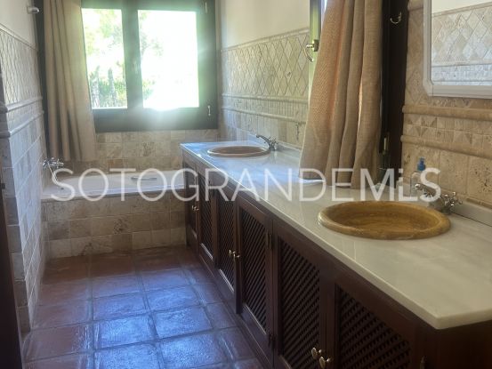 Comprar villa en Sotogrande Alto | Kristina Szekely International Realty