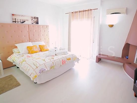 Se vende atico con 8 dormitorios en Marbella - Puerto Banus | Kristina Szekely International Realty