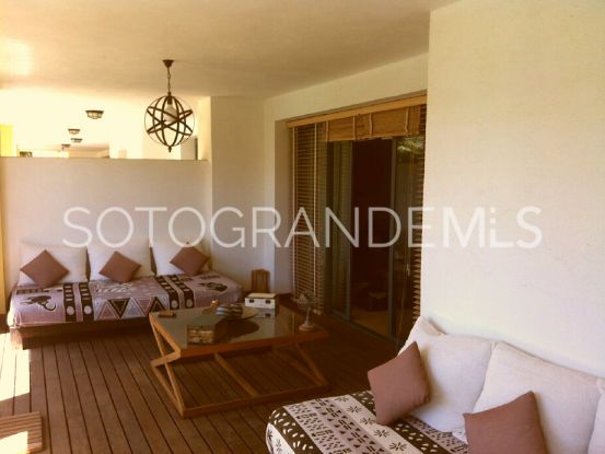 Apartamento con 3 dormitorios a la venta en Ribera de Alboaire, Sotogrande | Kristina Szekely International Realty
