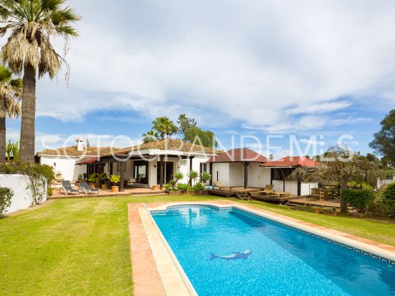 Villa a la venta de 6 dormitorios en Sotogrande Costa | Kristina Szekely International Realty