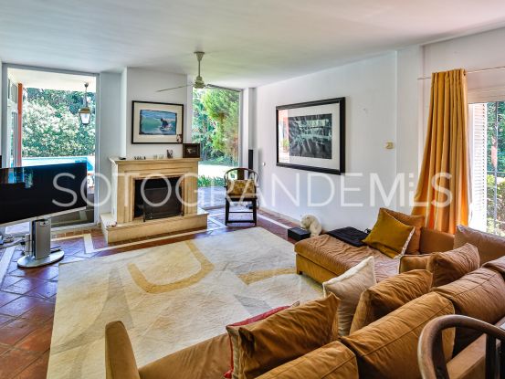 Villa in Sotogrande Costa with 4 bedrooms | Kristina Szekely International Realty