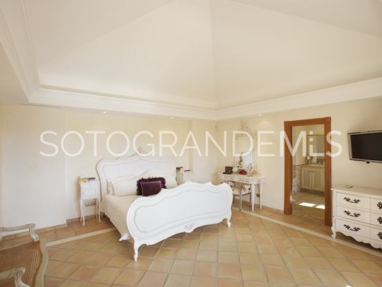 Villa en Sotogrande Alto de 5 dormitorios | Kristina Szekely International Realty
