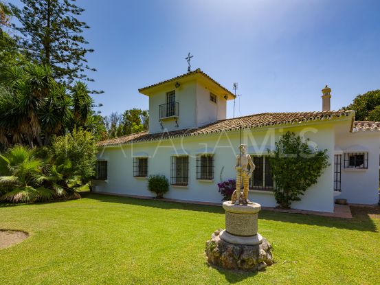 Comprar villa con 6 dormitorios en Guadalmina Baja, San Pedro de Alcantara | Kristina Szekely International Realty