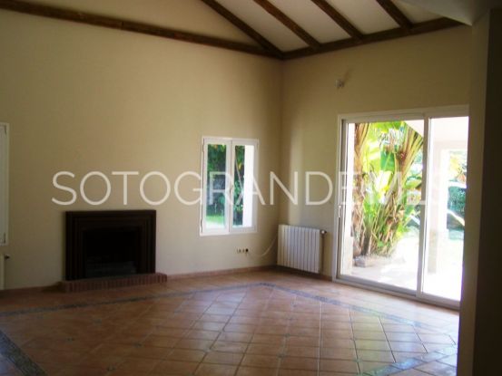 Villa en venta en Sotogrande Costa | Kristina Szekely International Realty