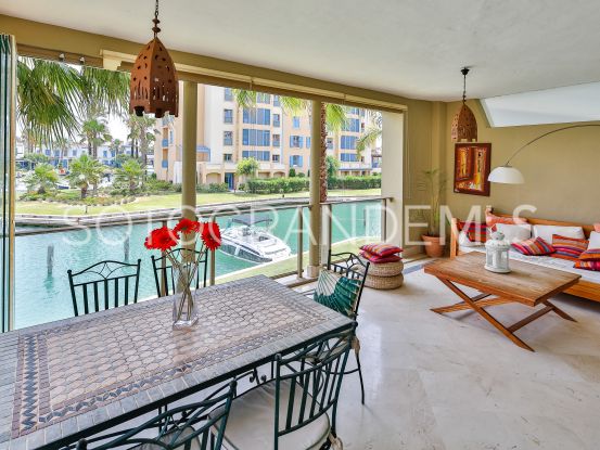 Apartamento con 2 dormitorios a la venta en Ribera del Corvo, Sotogrande | Kristina Szekely International Realty