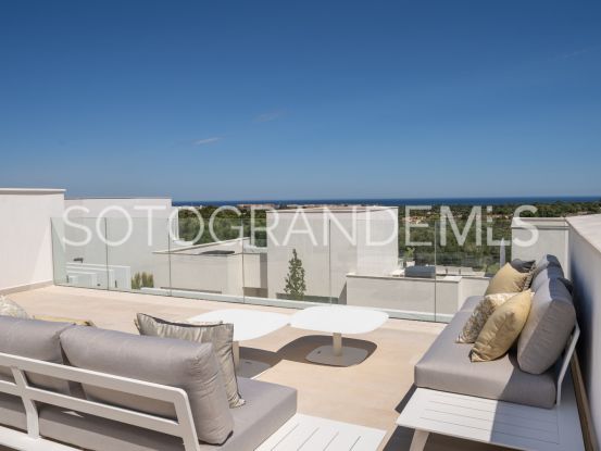 Comprar apartamento en La Reserva con 3 dormitorios | Kristina Szekely International Realty
