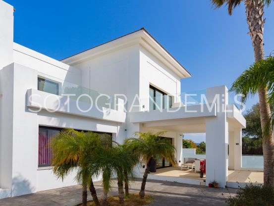 Villa en Reyes y Reinas de 7 dormitorios | Kristina Szekely International Realty