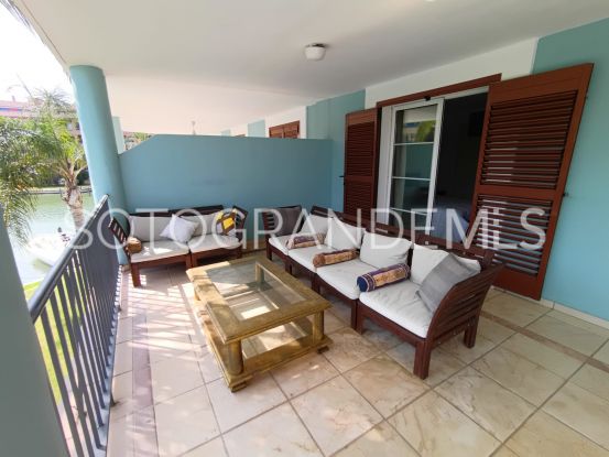 Apartamento en venta en Isla Carey | Kristina Szekely International Realty