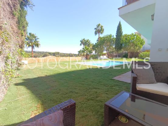 Zona F 5 bedrooms villa for sale | Kristina Szekely International Realty