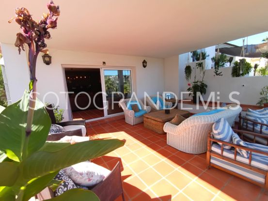 Zona F 5 bedrooms villa for sale | Kristina Szekely International Realty