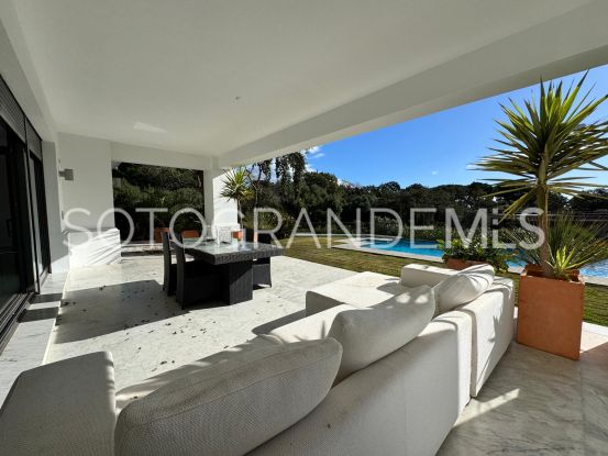 Se vende villa en Los Altos de Valderrama de 5 dormitorios | Kristina Szekely International Realty