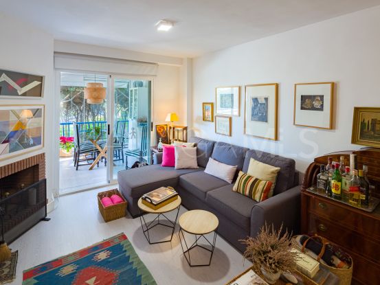 Apartamento con 2 dormitorios en Calahonda, Mijas Costa | Kristina Szekely International Realty