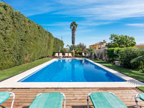 Guadalobon, Estepona, finca en venta de 4 dormitorios | Kristina Szekely International Realty