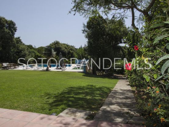 Sotogrande Costa Central, villa con 6 dormitorios en venta | Kristina Szekely International Realty
