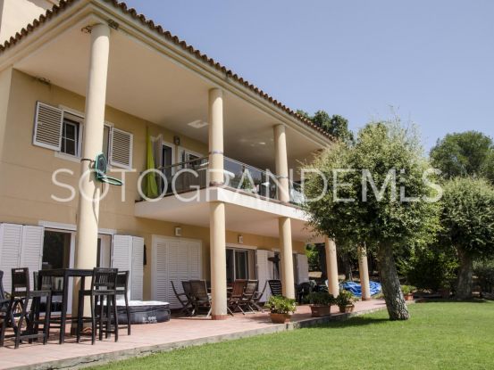 Sotogrande Costa Central, villa con 6 dormitorios en venta | Kristina Szekely International Realty