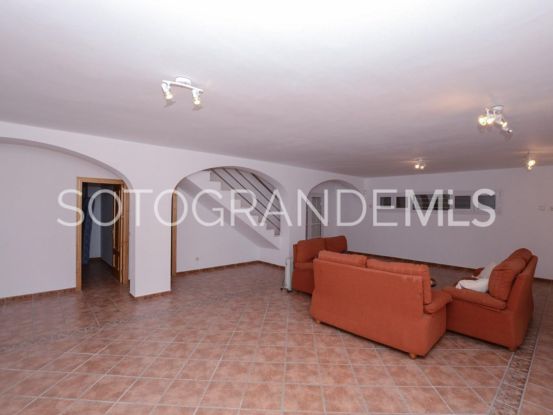 Sotogrande Costa Central, villa con 6 dormitorios en venta | Kristina Szekely International Realty