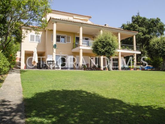 Sotogrande Costa Central, villa con 6 dormitorios en venta | Kristina Szekely International Realty