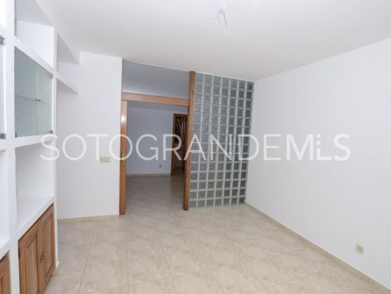 Sotogrande Costa Central, villa con 6 dormitorios en venta | Kristina Szekely International Realty
