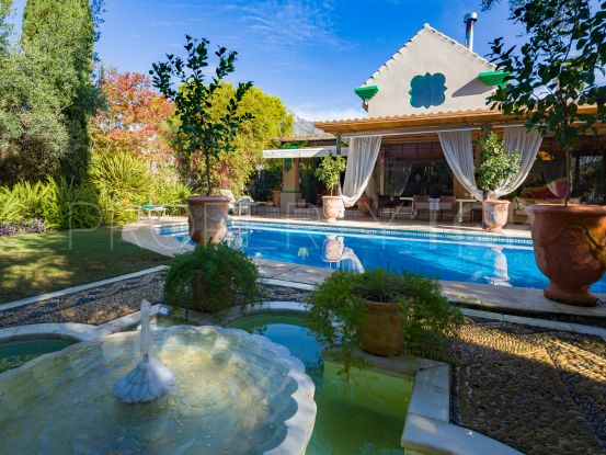 Villa a la venta en Las Lomas del Marbella Club | Kristina Szekely International Realty