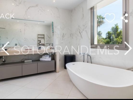 Villa en venta en Sotogrande Alto con 5 dormitorios | Kristina Szekely International Realty