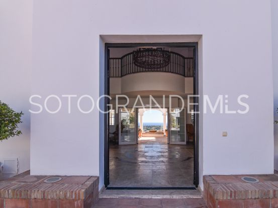 Comprar villa de 7 dormitorios en La Reserva, Sotogrande | James Stewart - Savills Sotogrande
