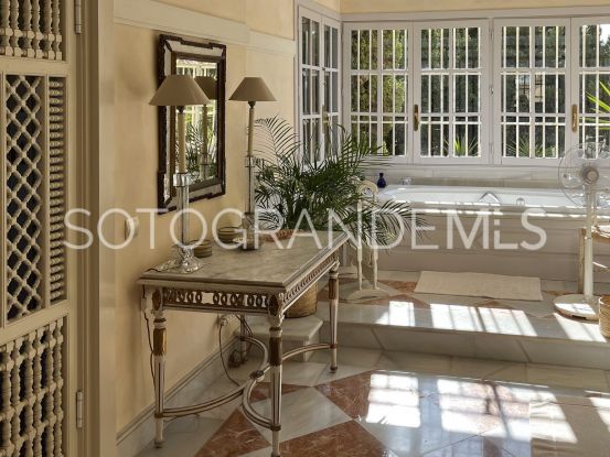 Comprar villa en Sotogrande Alto | James Stewart - Savills Sotogrande
