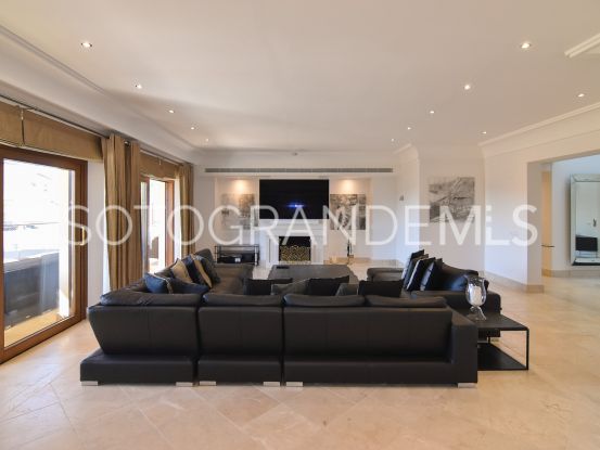 For sale 4 bedrooms duplex penthouse in Valgrande | James Stewart - Savills Sotogrande
