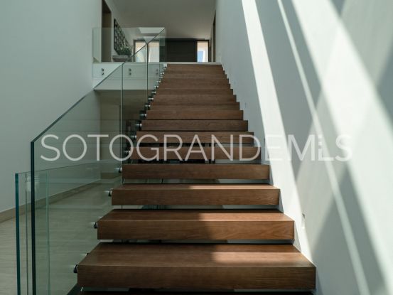 Se vende villa en La Reserva | James Stewart - Savills Sotogrande