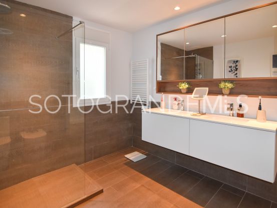 Villa con 4 dormitorios en Sotogrande Alto Central | James Stewart - Savills Sotogrande