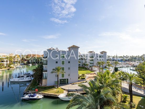 Penthouse for sale in Jungla del Loro with 2 bedrooms | James Stewart - Savills Sotogrande